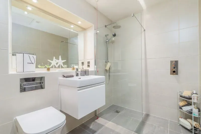 Jervaulx Apartment 12 Bathroom