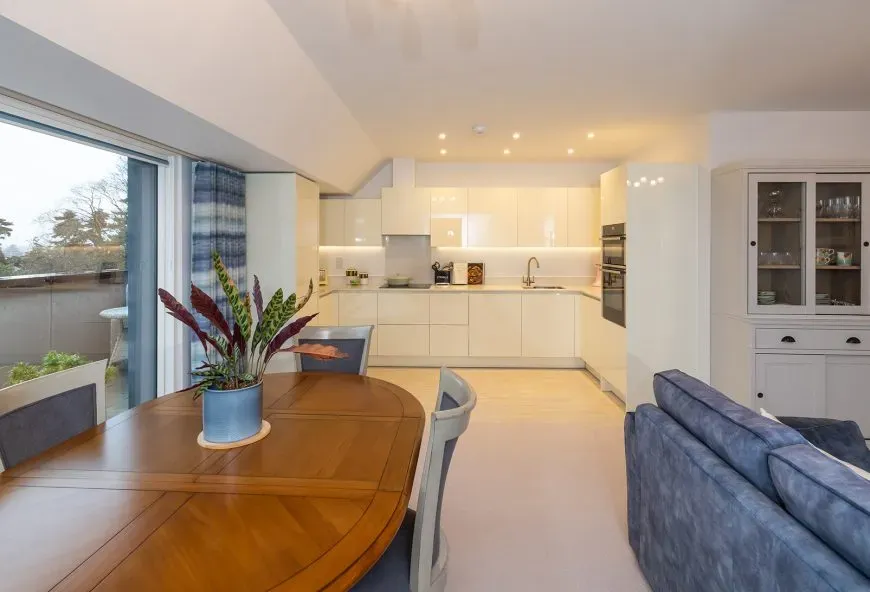 Astley Villa Apartment 29 Dining