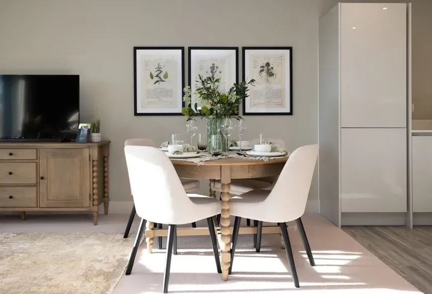 Astely Villa Apartment 30 Dining