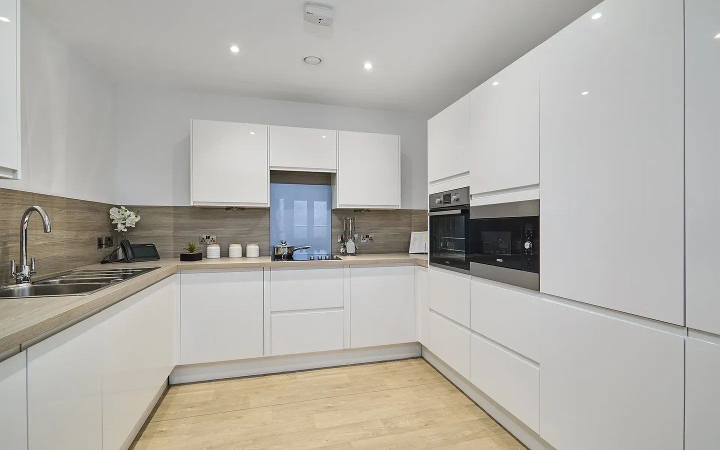 Richmond Apartment 49 Kitchen