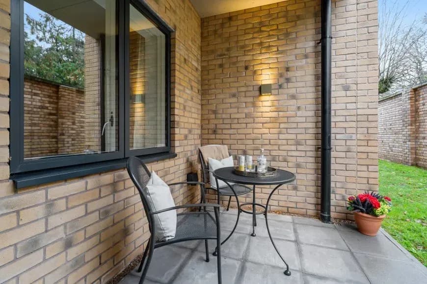 Astley Villa Apartment 2 Terrace