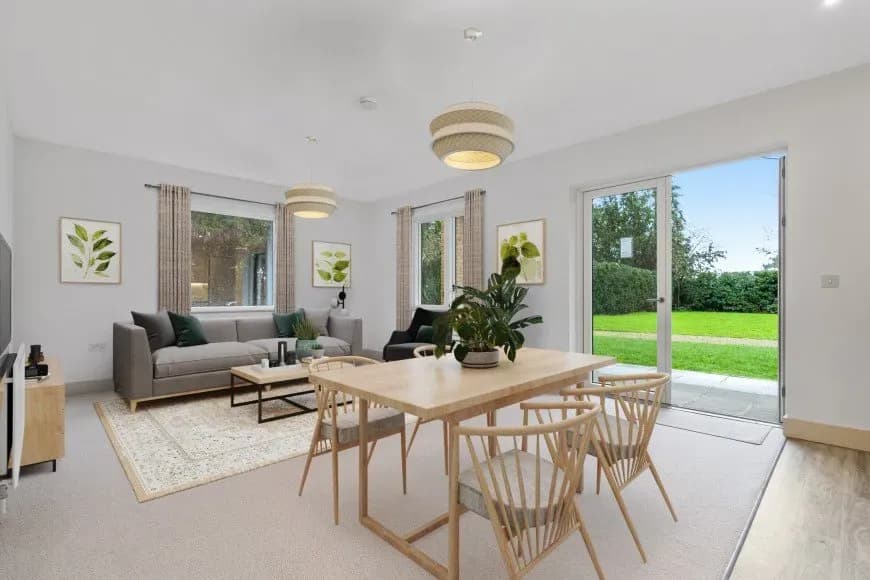 Astley Villa Apartment 4 Dining