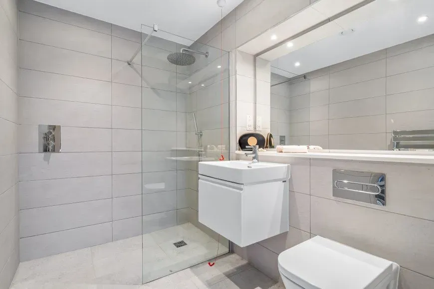 Astley Villa Apartment 4 Bathroom