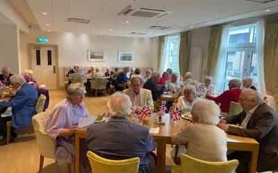 Residents doing a Jubilee quiz