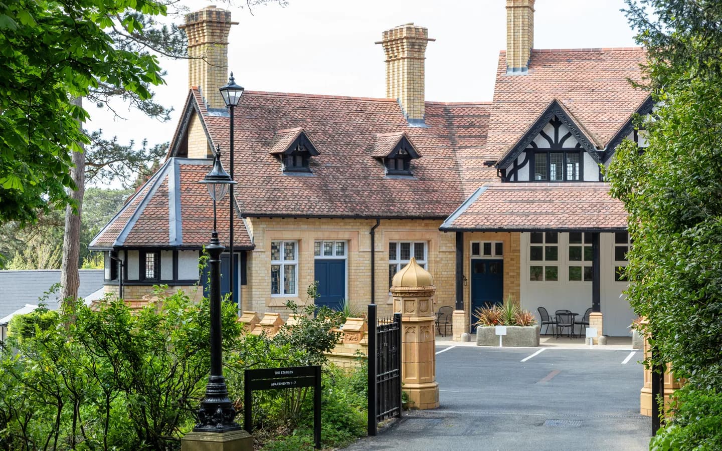 Mount Battenhall buildings