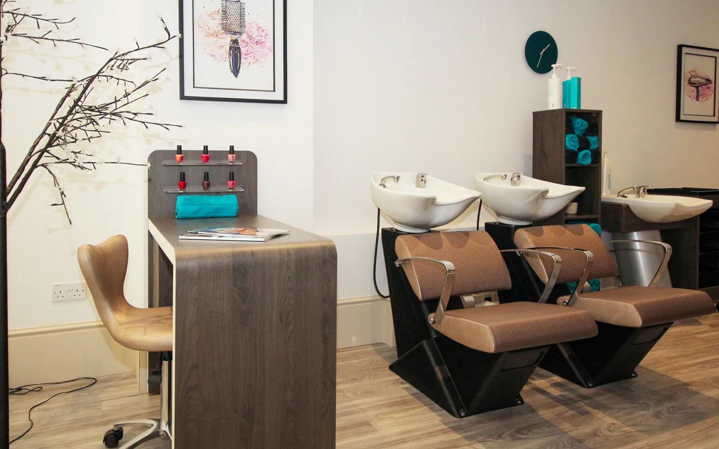 The salon at Mount Battenhall