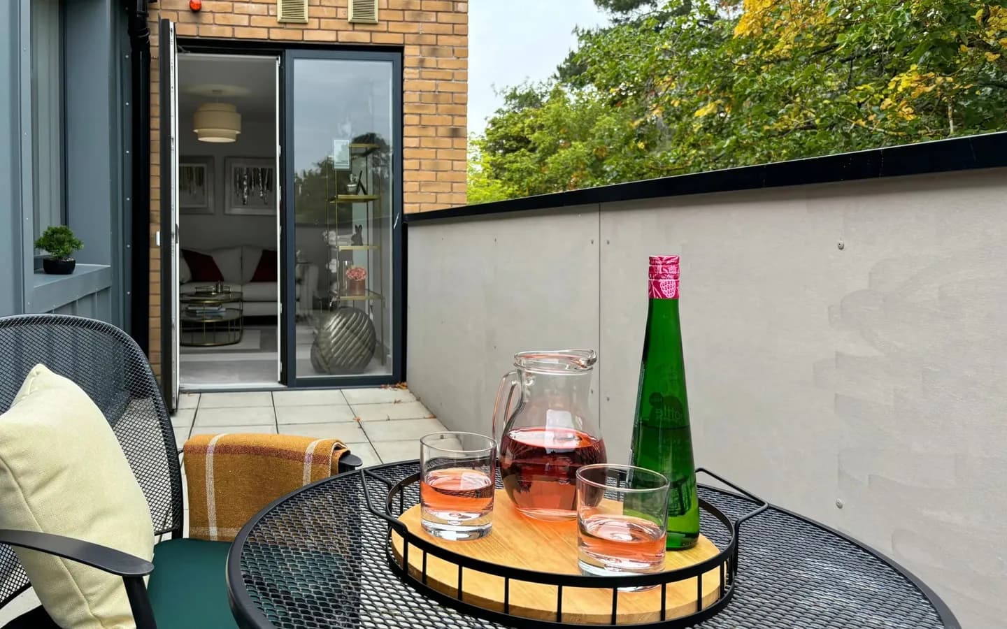 Apartment 22 MB balcony