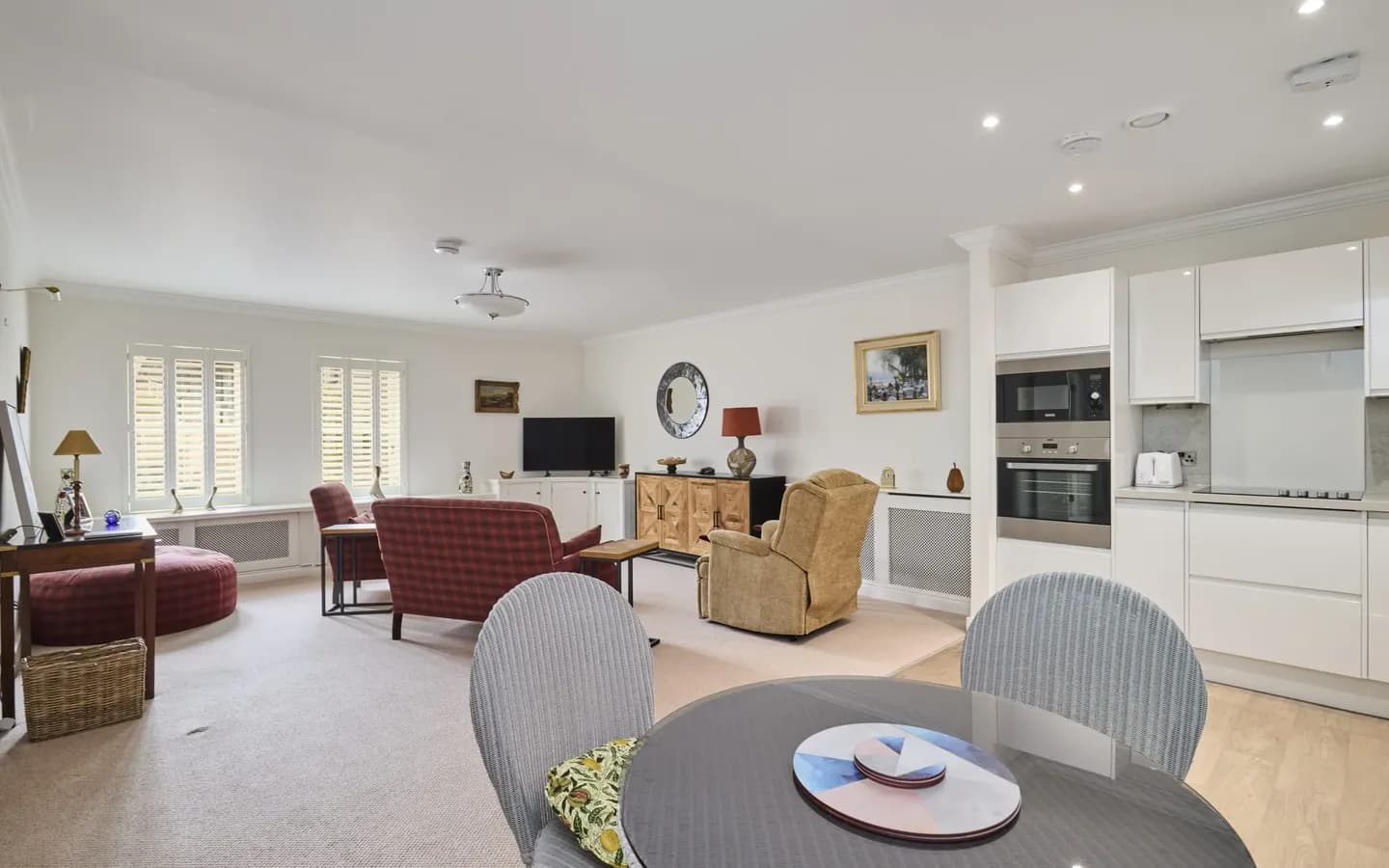 Rosedale Apartment 32 Dining