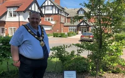 Mayor celebrating anniversary