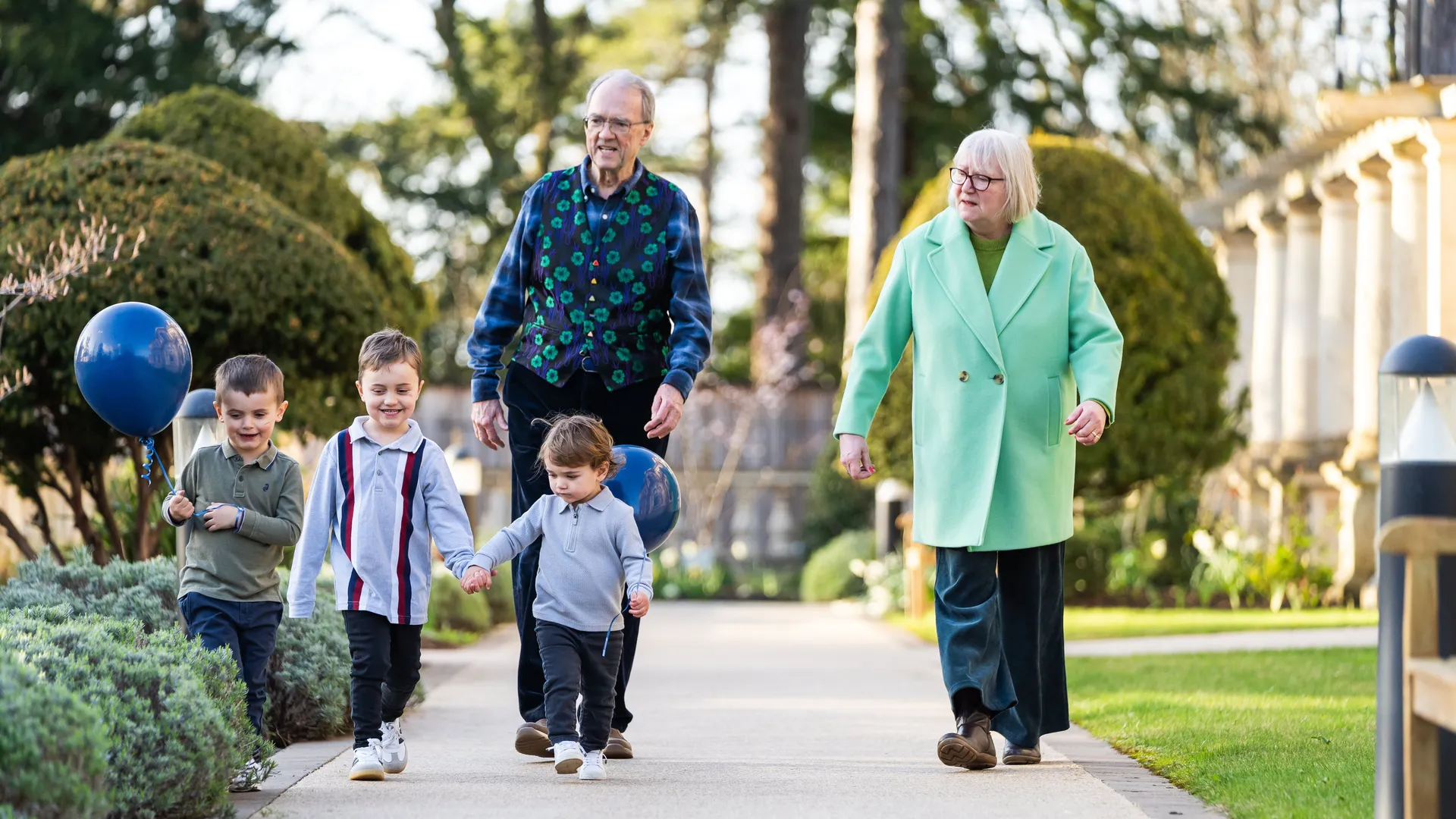Mount Battenhall Residents and Grandchildren