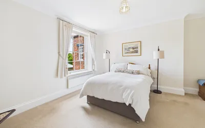 Apartment 6 - Boughton Hall - Bedroom