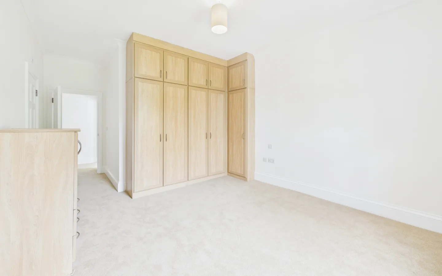 Apartment 7 - Boughton Hall - Bedroom 1