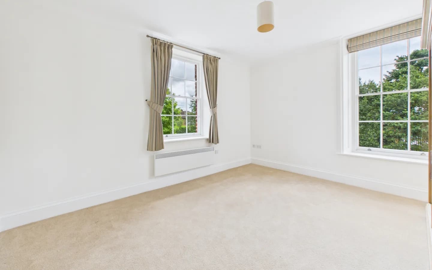 Apartment 7 - Boughton Hall - Bedroom 2