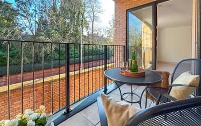 The Astley Apartment 12 Balcony