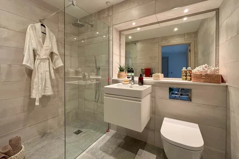 Shower room at Mount Battenhall