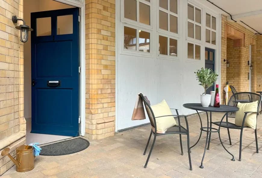 The Stables Apartment 1 patio