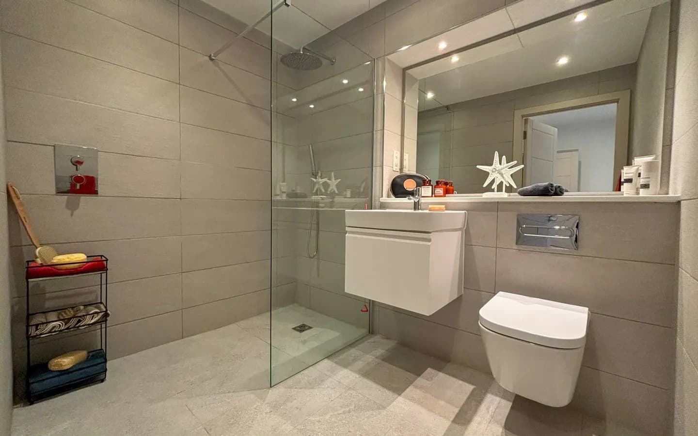 Shower room at Mount Battenhall