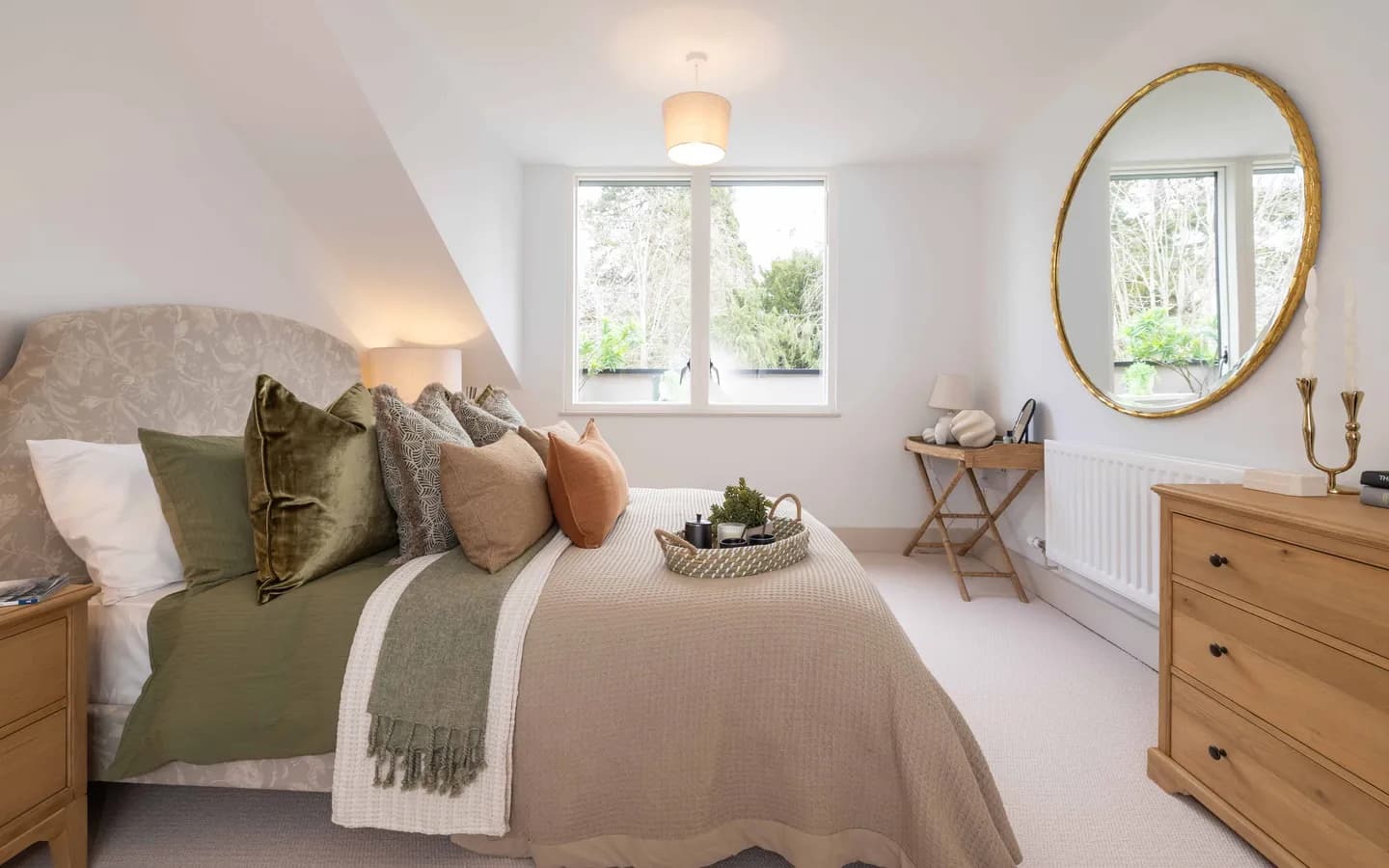 Mount Battenhall Astley apartment 20 bedroom