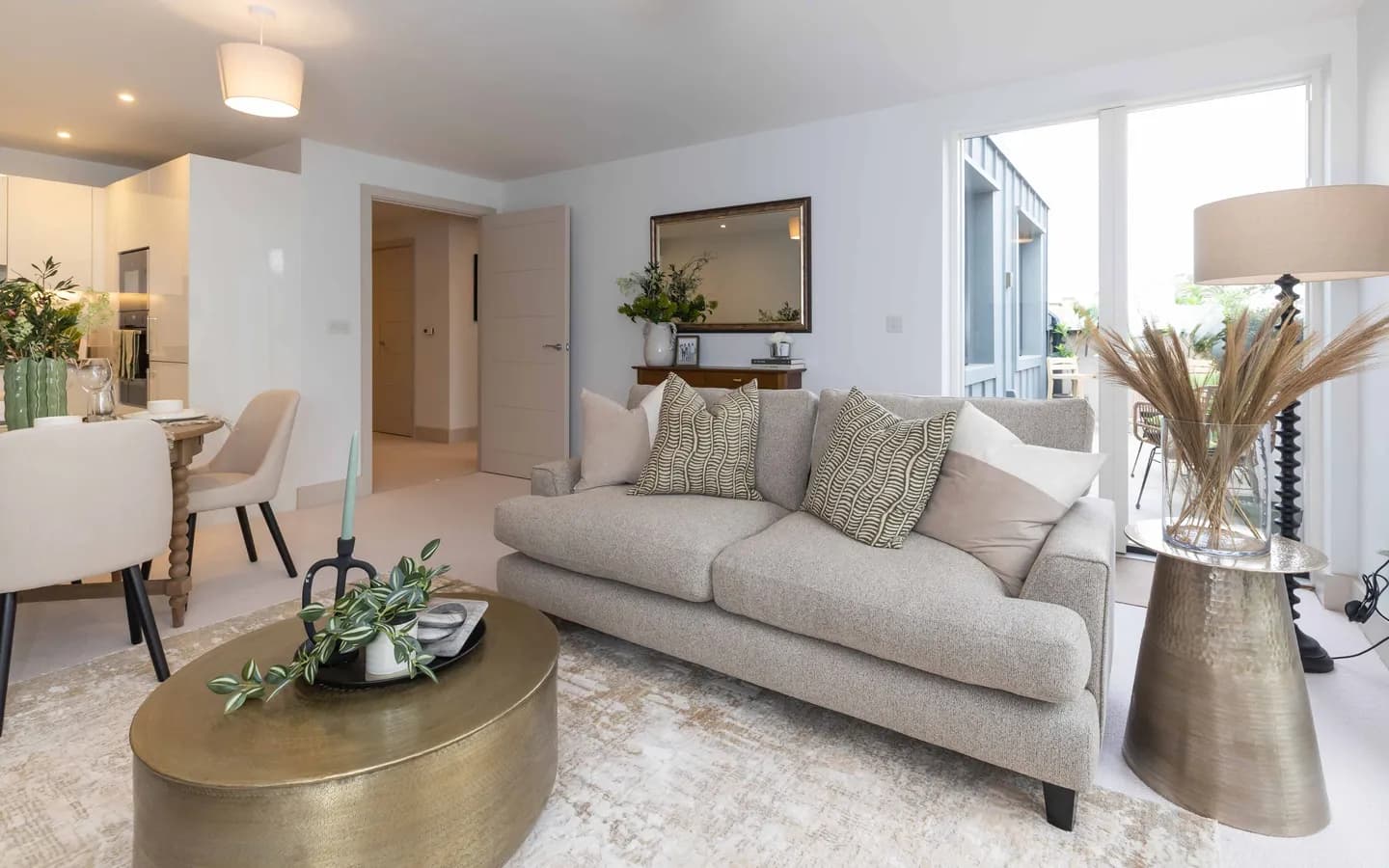 Mount Battenhall Astley apartment 20 lounge