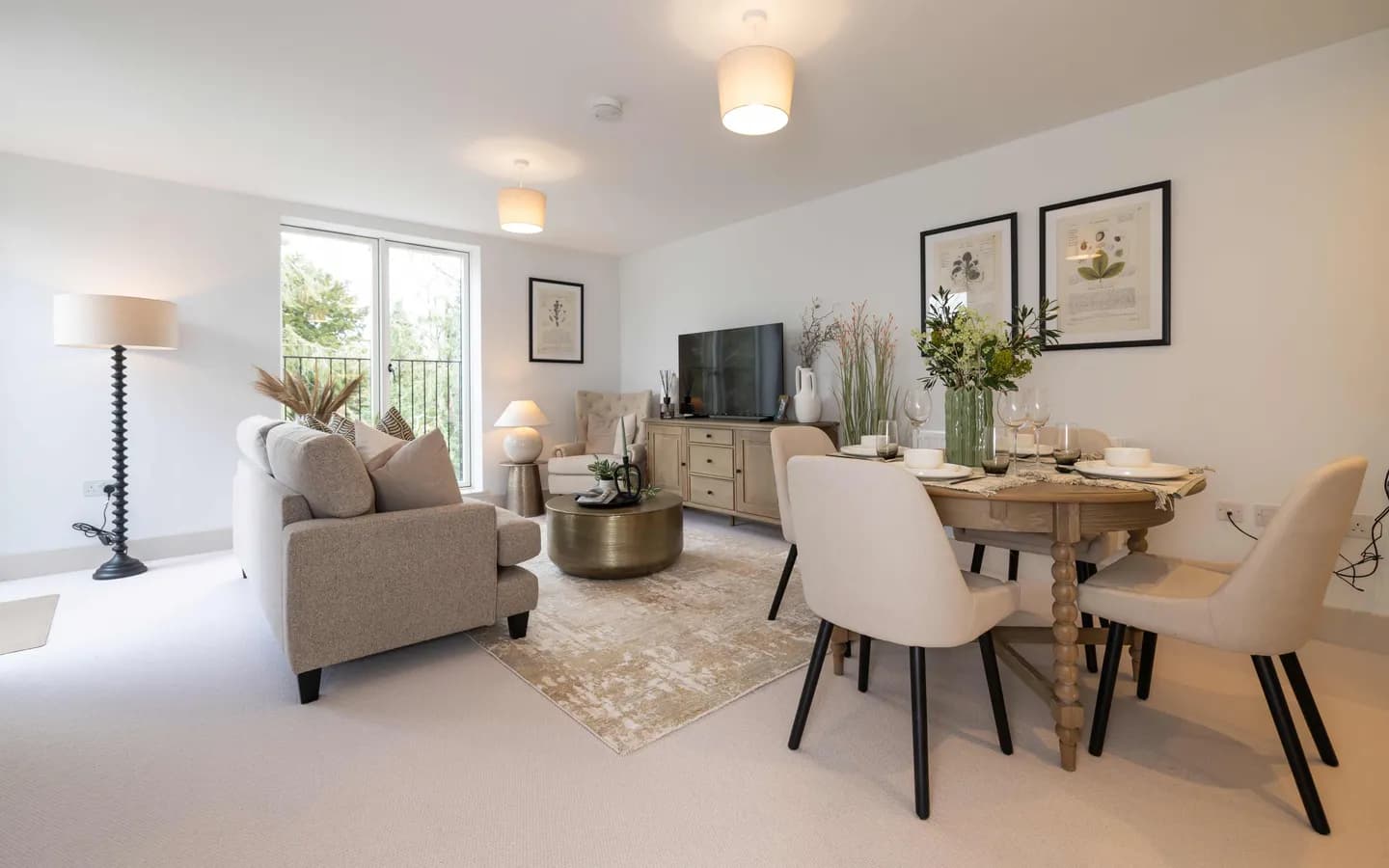 Mount Battenhall Astley apartment 20 lounge