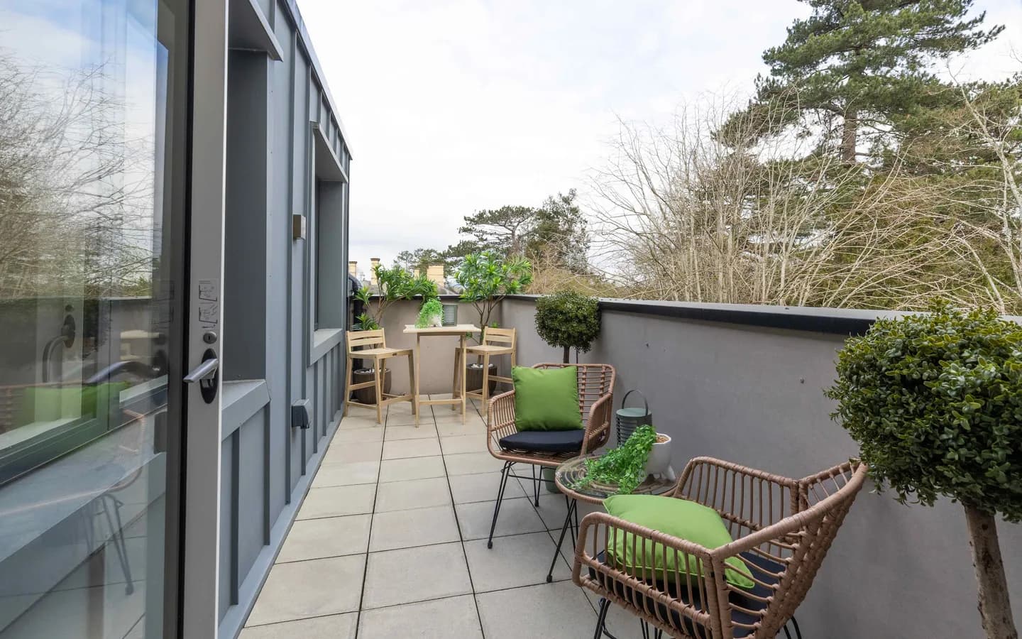 Mount Battenhall Astley apartment 20 terrace