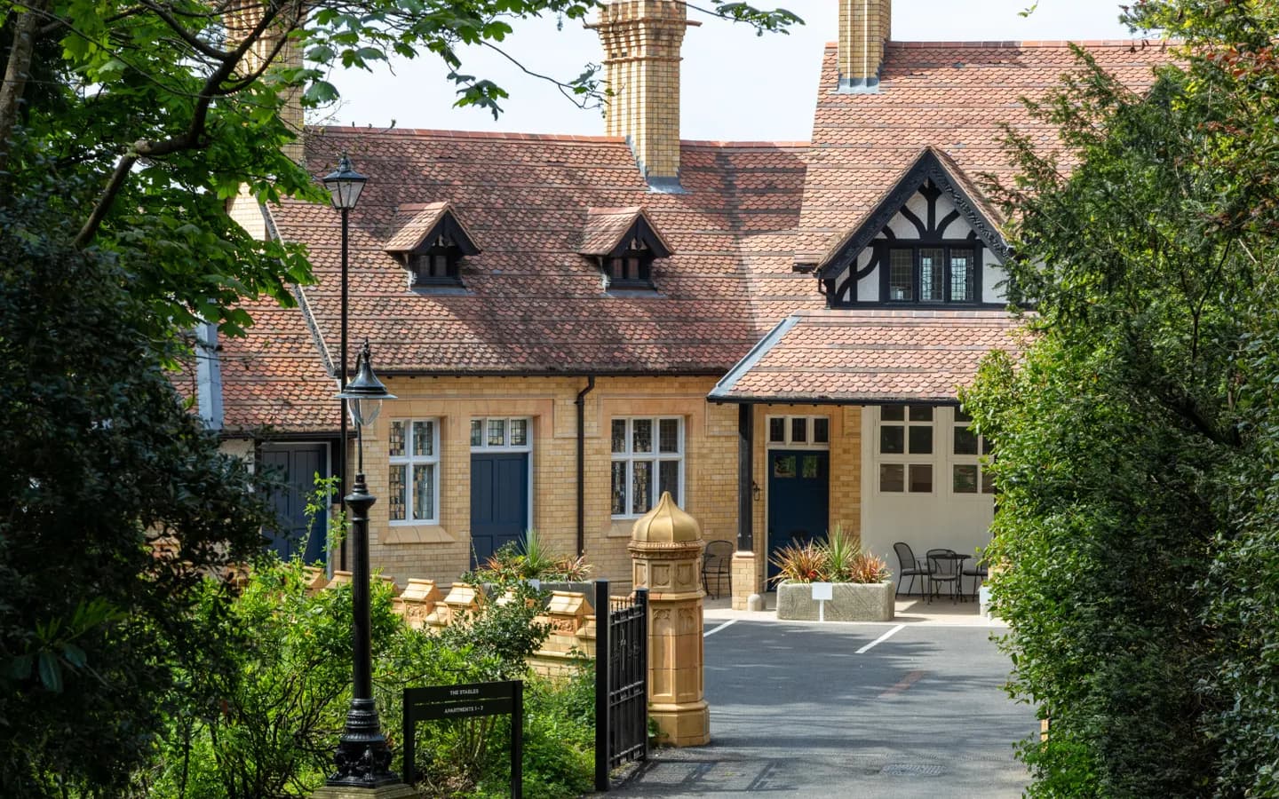 Mount Battenhall properties