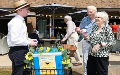 People with ice cream